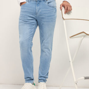 light blue mid rise skinny fit jeans with light fade