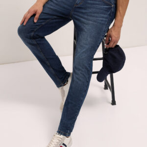 mid blue mid rise skinny fit jeans with light fade