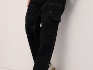 black mid rise baggy fit cargo jeans