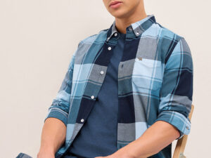 blue woven checked slim fit casual shirt
