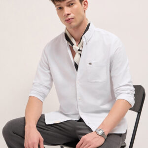 white solid cotton slim fit casual shirt with button down collar