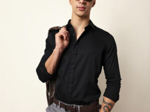 black tailored fit solid formal shirt with concealed button placket