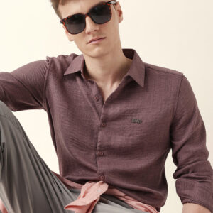 pink woven textured slim fit casual shirt