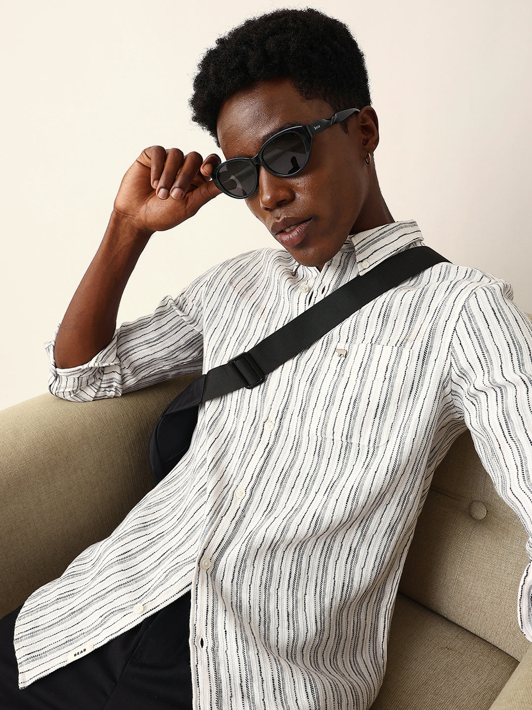 white slim fit casual shirt with woven vertical textured stripes white slim fit casual shirt with woven vertical textured stripes