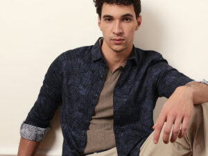 blue abstract geometric printed slim fit casual shirt