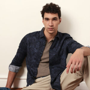 blue abstract geometric printed slim fit casual shirt