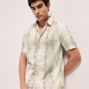 grey & cream relaxed fit casual shirt with vertical brushstroke print
