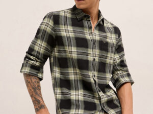 black woven check regular fit casual shirt