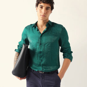 green regular fit casual shirt with crinkle effect & subtle sheen finish