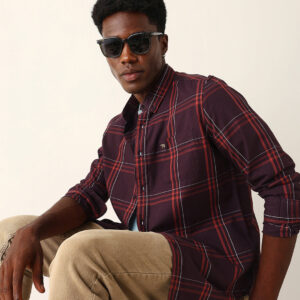 maroon woven check slim fit casual shirt